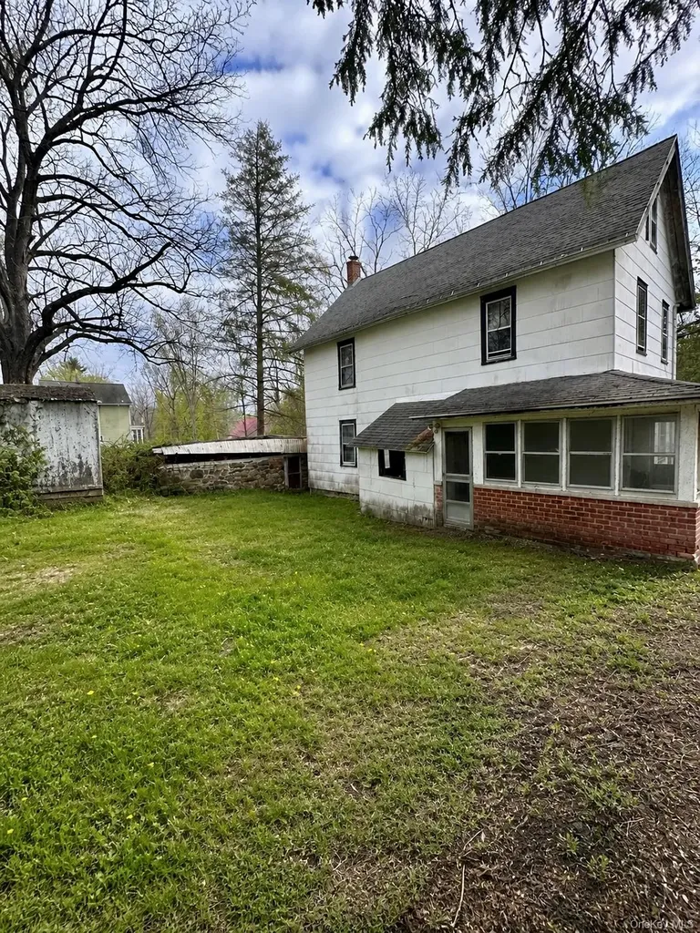 953 Creek Locks Road Rosendale NY 12472