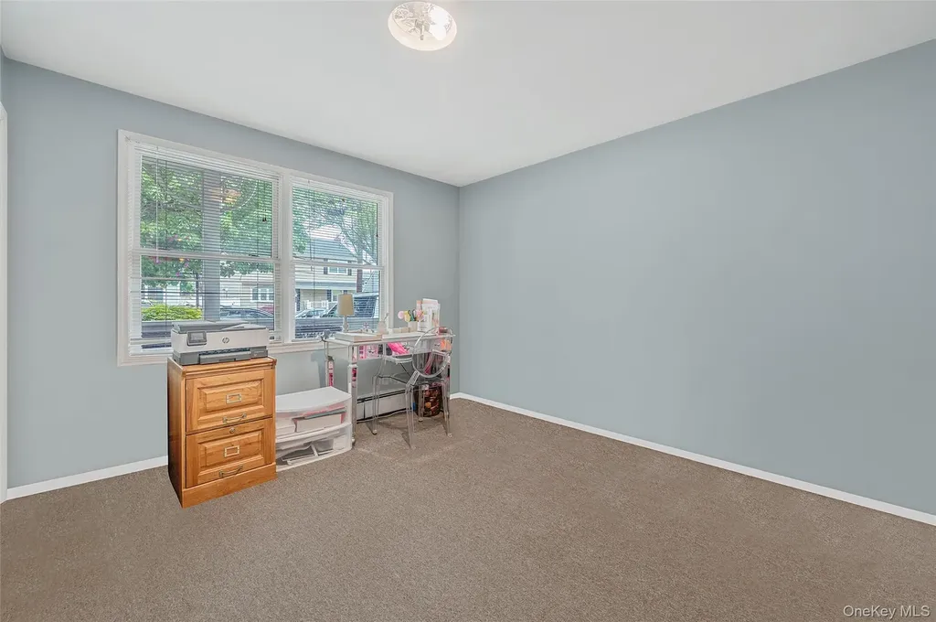 21 Audrey Avenue Plainview NY 11803
