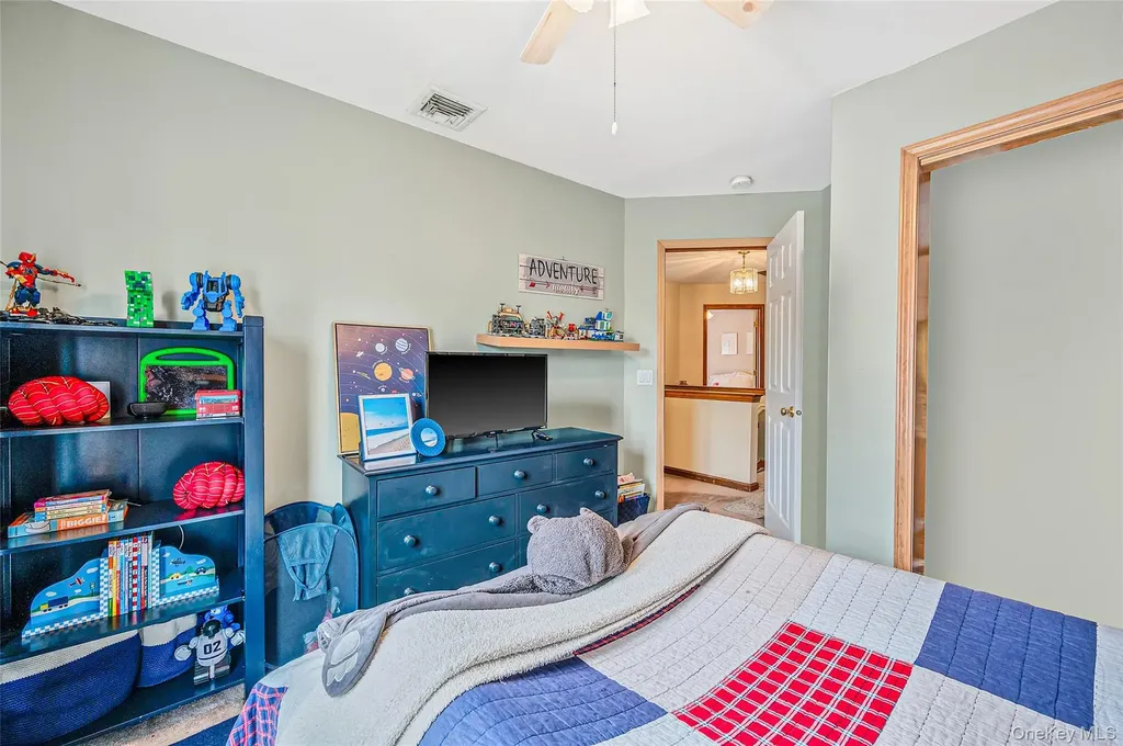 21 Audrey Avenue Plainview NY 11803
