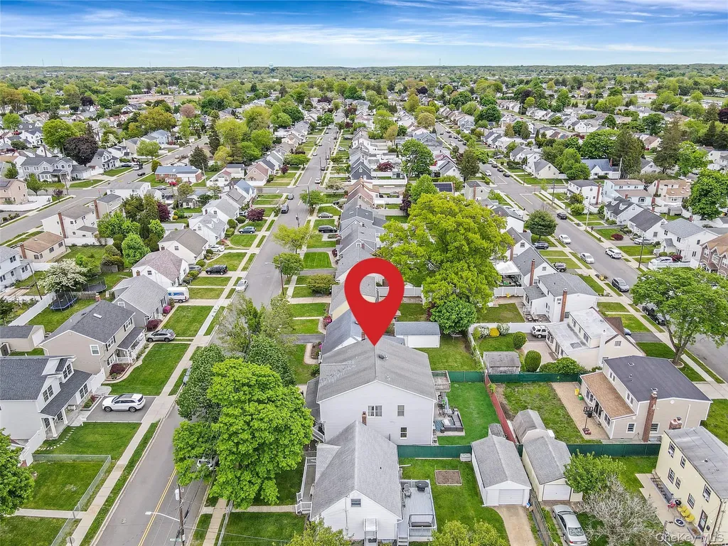 21 Audrey Avenue Plainview NY 11803