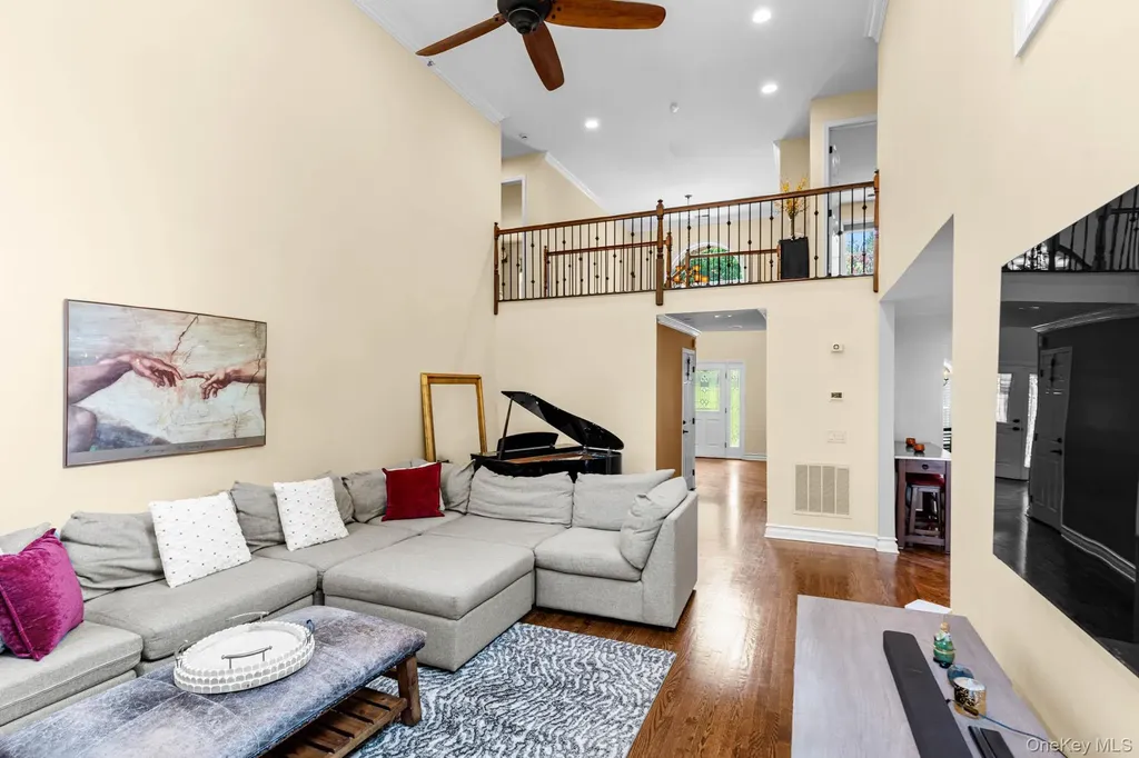 8 Drake Lane White Plains NY 10607