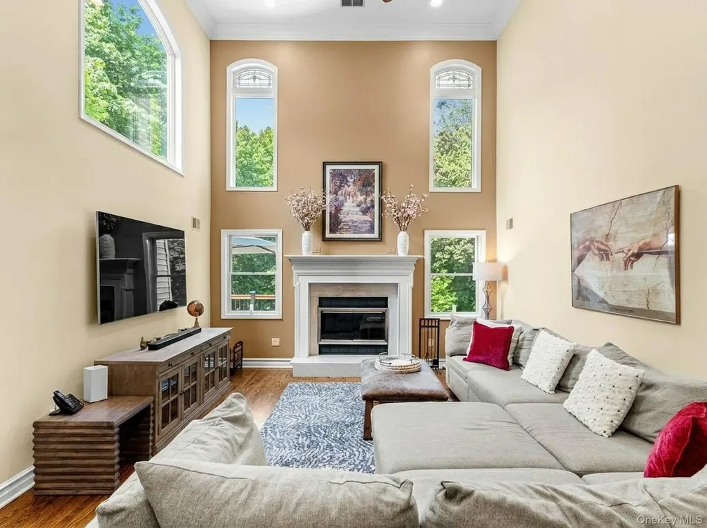 8 Drake Lane White Plains NY 10607