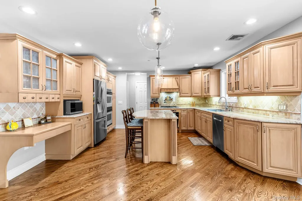 8 Drake Lane White Plains NY 10607