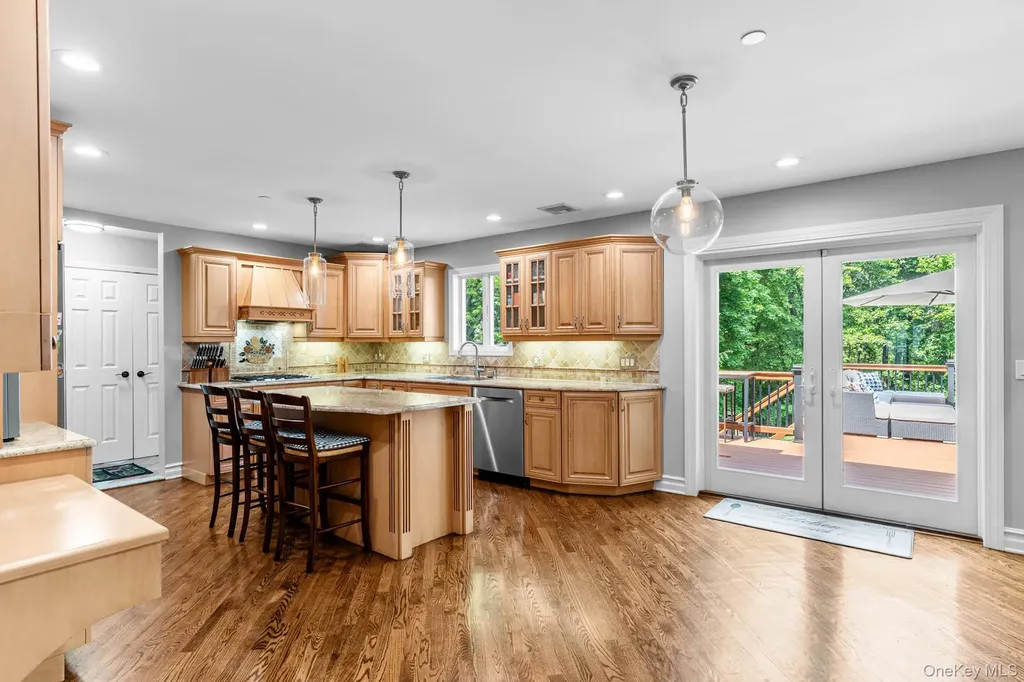 8 Drake Lane White Plains NY 10607