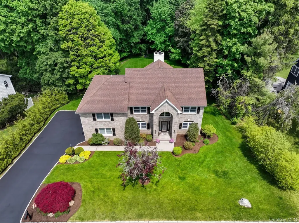 8 Drake Lane White Plains NY 10607