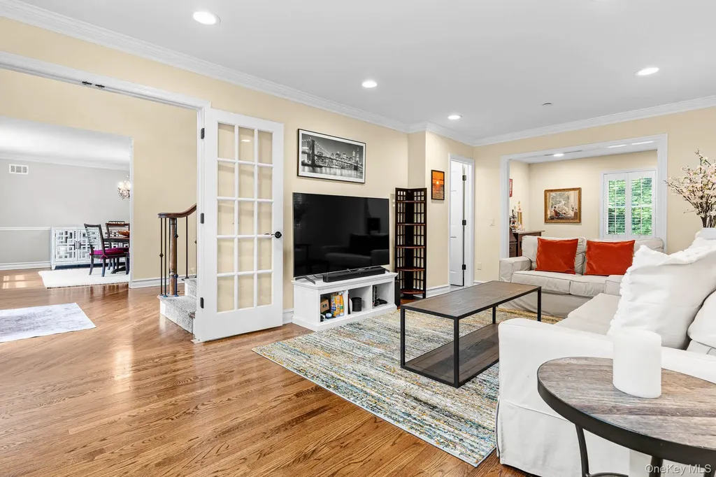 8 Drake Lane White Plains NY 10607