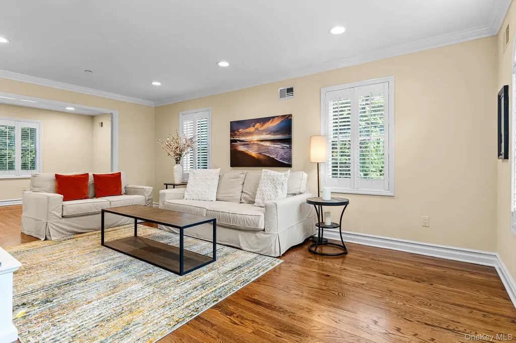 8 Drake Lane White Plains NY 10607