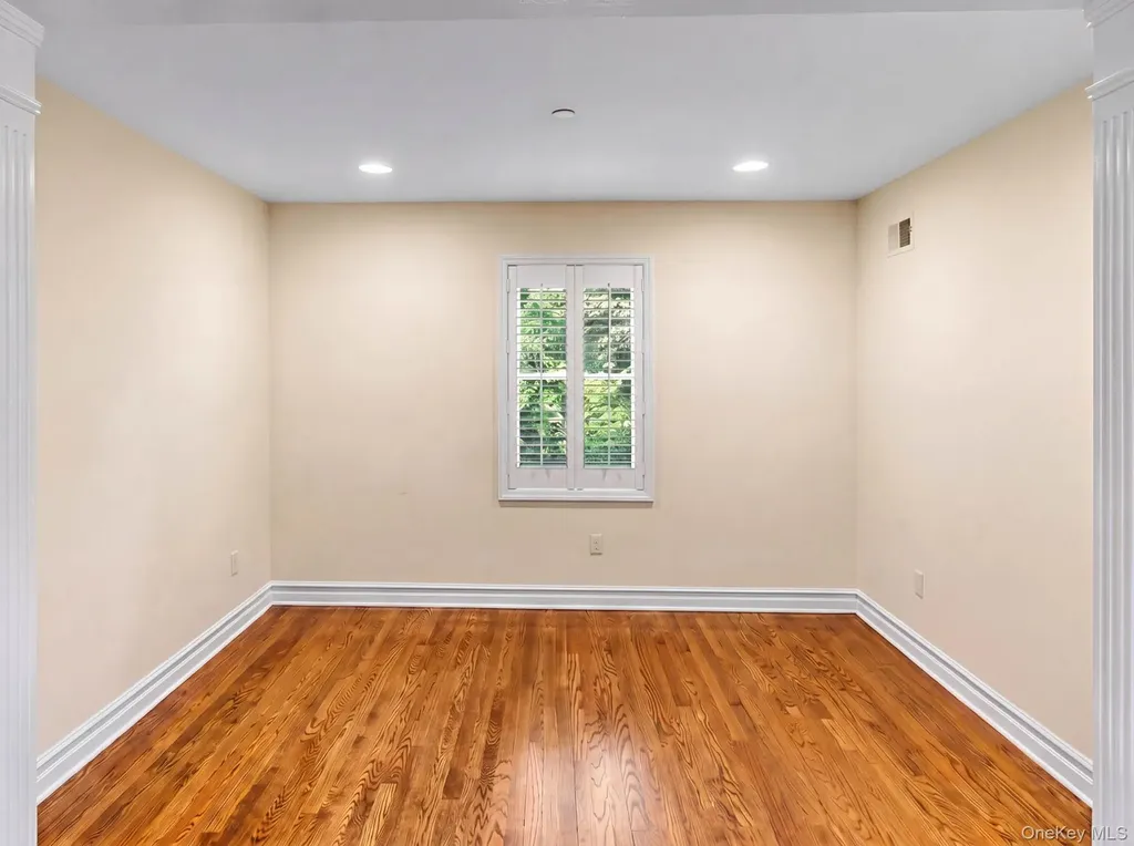 8 Drake Lane White Plains NY 10607