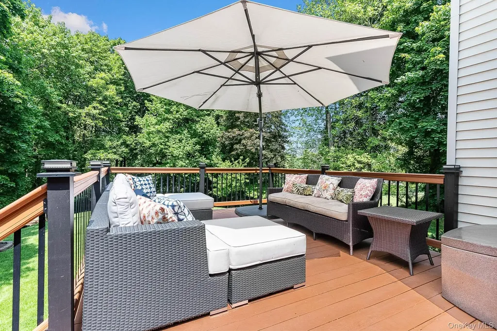 8 Drake Lane White Plains NY 10607