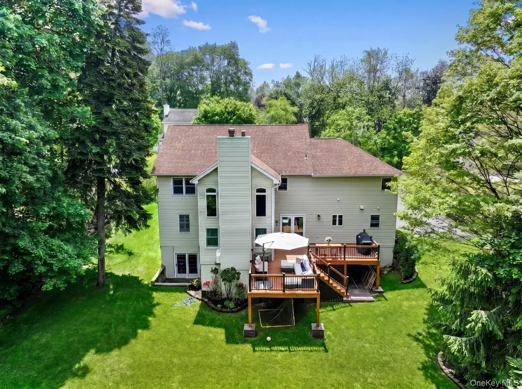 8 Drake Lane White Plains NY 10607