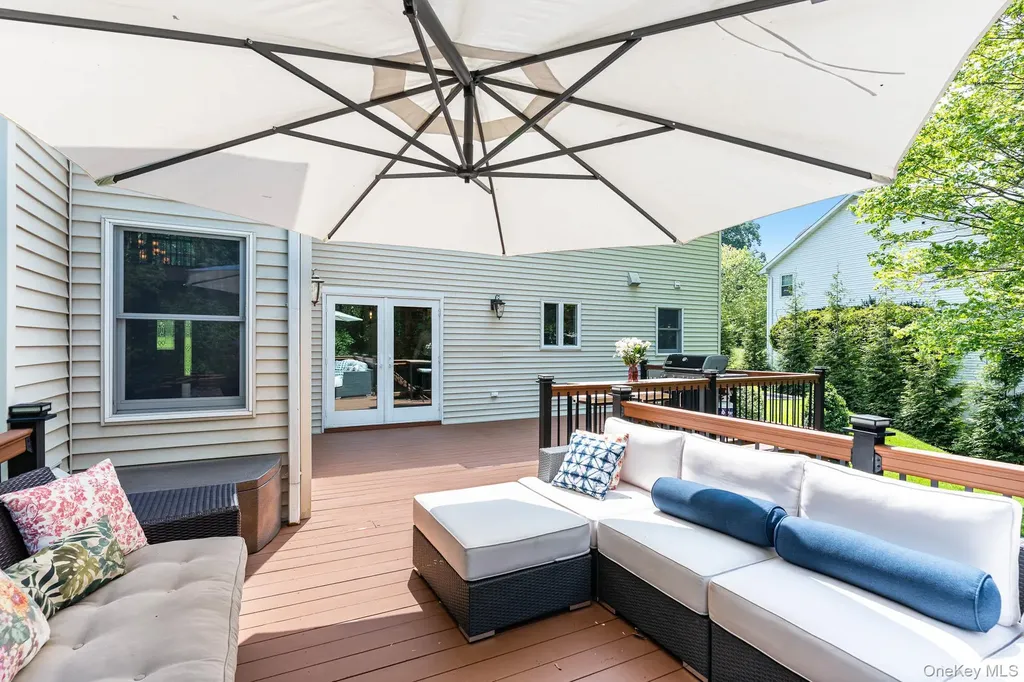 8 Drake Lane White Plains NY 10607
