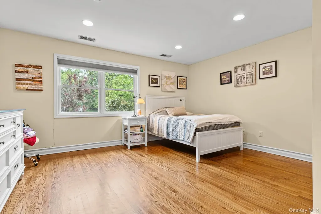 8 Drake Lane White Plains NY 10607