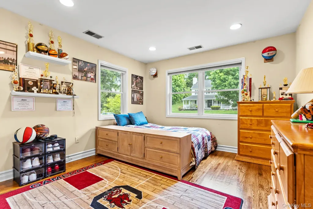 8 Drake Lane White Plains NY 10607