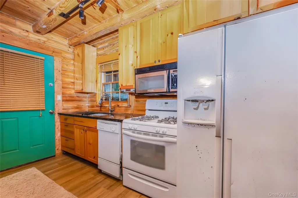 3010 Hulse Landing Wading River NY 11792