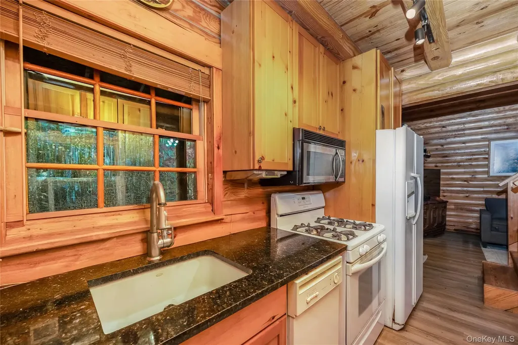 3010 Hulse Landing Wading River NY 11792