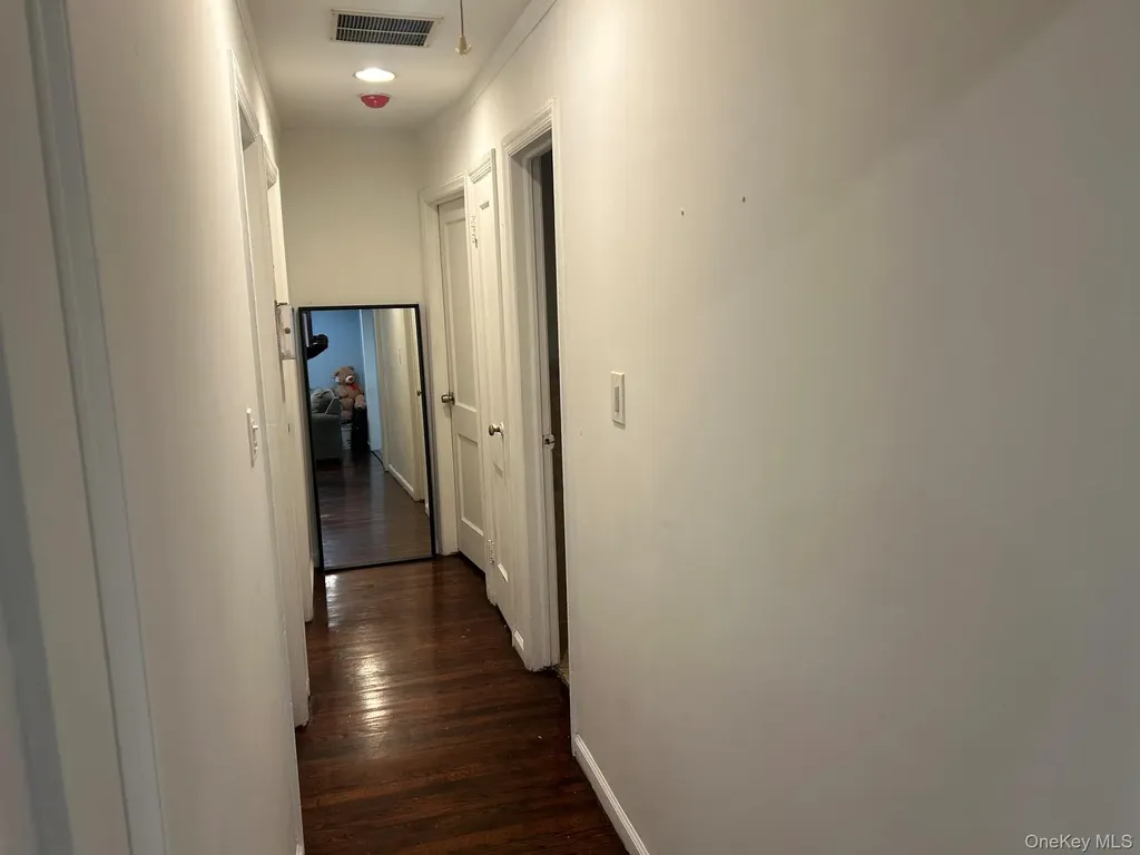 811 9th Street West Babylon NY 11704