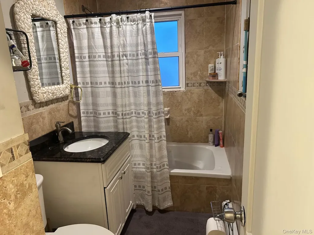811 9th Street West Babylon NY 11704