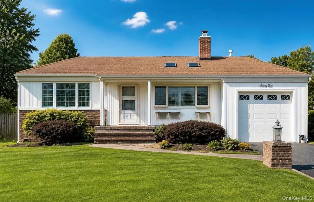21 Gary Road Syosset NY 11791