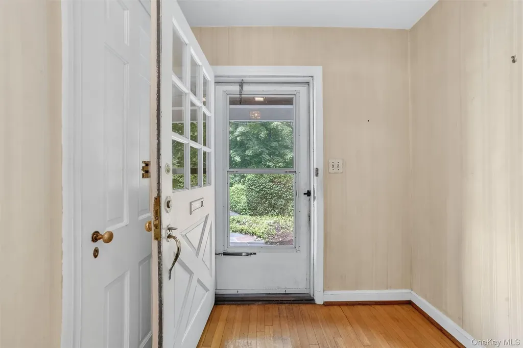 395 Packman Avenue Mount Vernon NY 10552