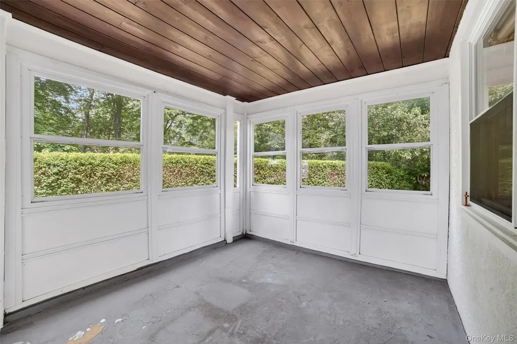 395 Packman Avenue Mount Vernon NY 10552