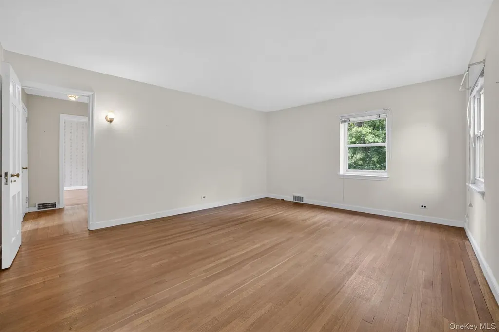 395 Packman Avenue Mount Vernon NY 10552