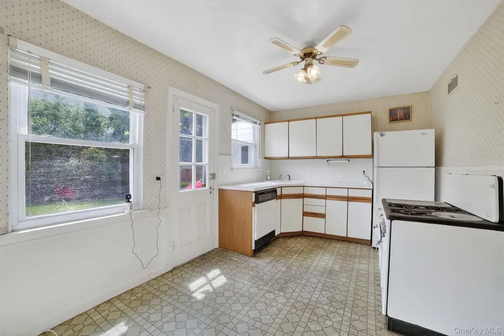 395 Packman Avenue Mount Vernon NY 10552