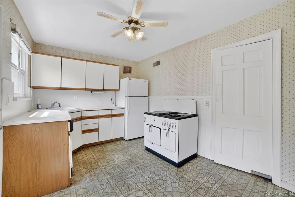 395 Packman Avenue Mount Vernon NY 10552