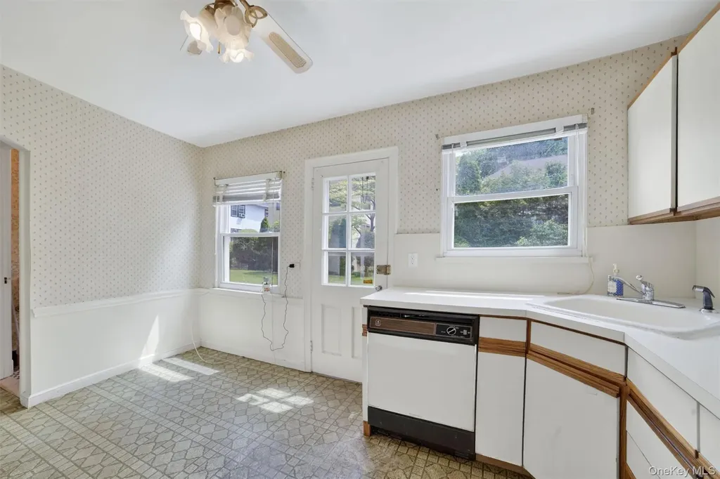 395 Packman Avenue Mount Vernon NY 10552