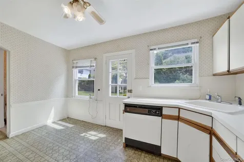 395 Packman Avenue Mount Vernon NY 10552