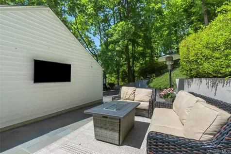 7 Hays Hill Road Pleasantville NY 10570