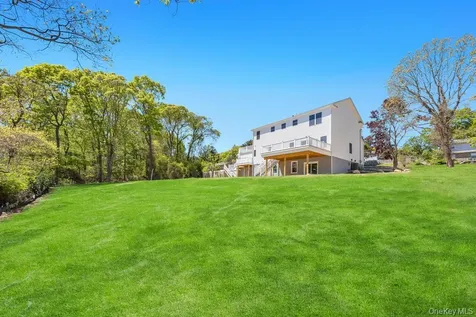 44 Elder Avenue Farmingville NY 11738