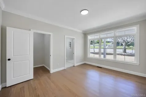44 Elder Avenue Farmingville NY 11738