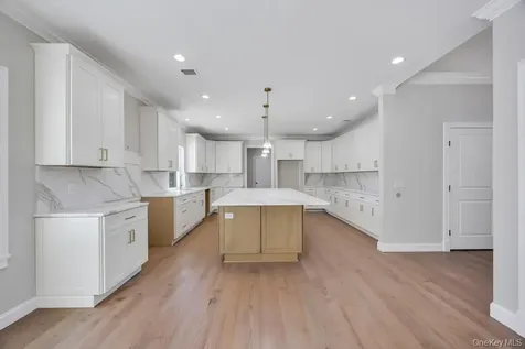 44 Elder Avenue Farmingville NY 11738