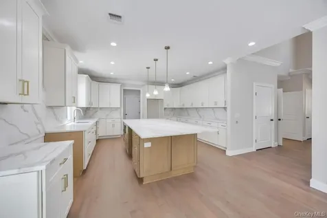 44 Elder Avenue Farmingville NY 11738