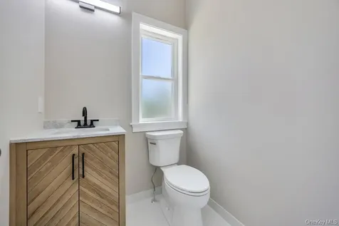 44 Elder Avenue Farmingville NY 11738