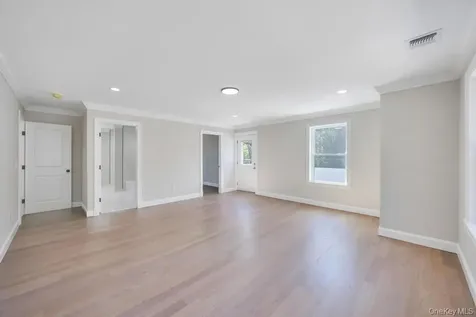 44 Elder Avenue Farmingville NY 11738