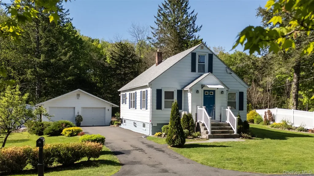 372 Union Center Road Ulster Park NY 12487
