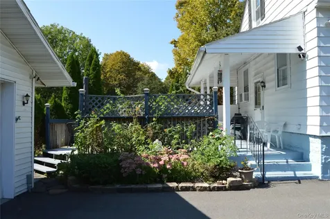 372 Union Center Road Ulster Park NY 12487