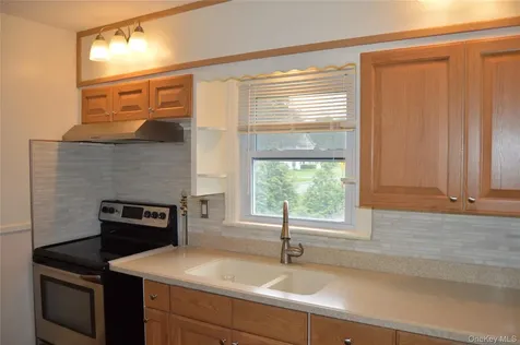 372 Union Center Road Ulster Park NY 12487