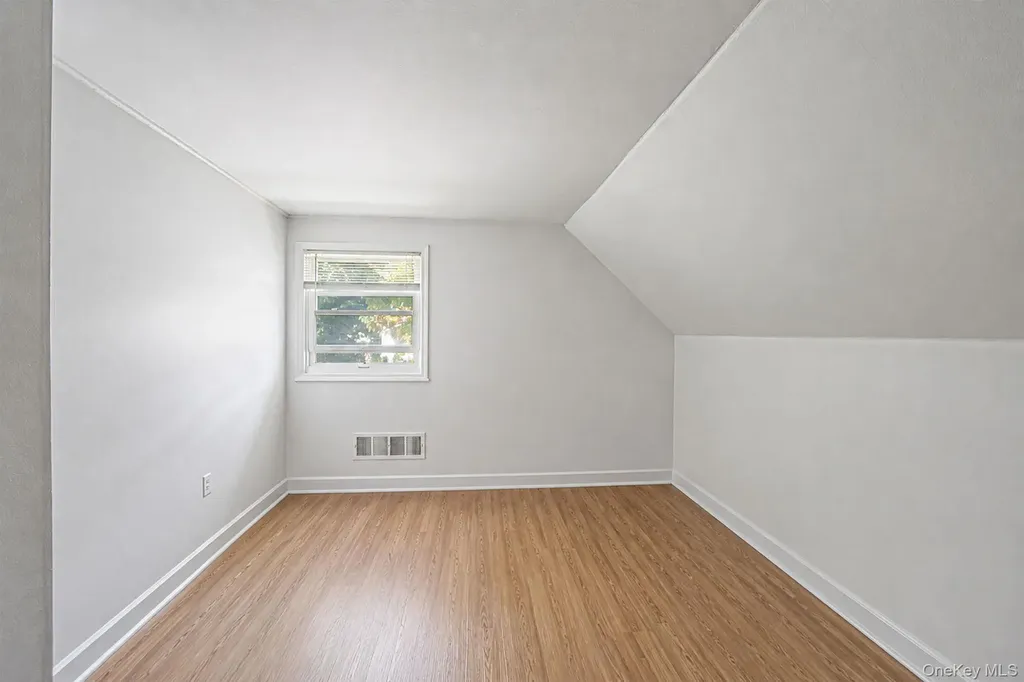 508 Davis Street North Babylon NY 11703