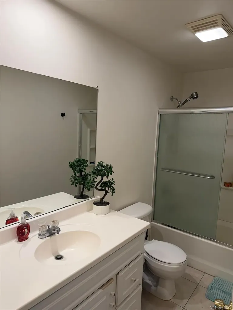 58 Flanders Boulevard Riverhead NY 11901