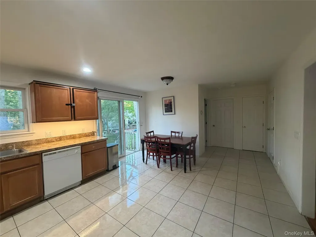 58 Flanders Boulevard Riverhead NY 11901