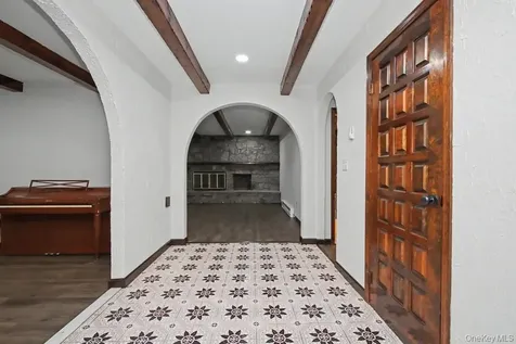 18 Hillside View Road Mahopac NY 10541