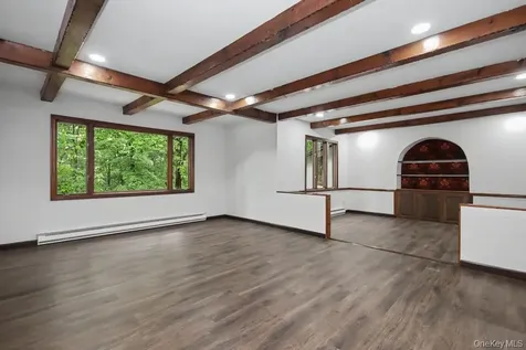 18 Hillside View Road Mahopac NY 10541