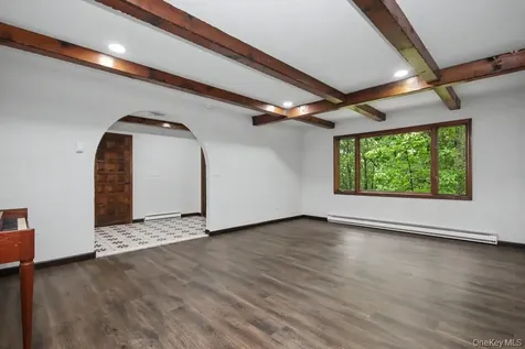 18 Hillside View Road Mahopac NY 10541