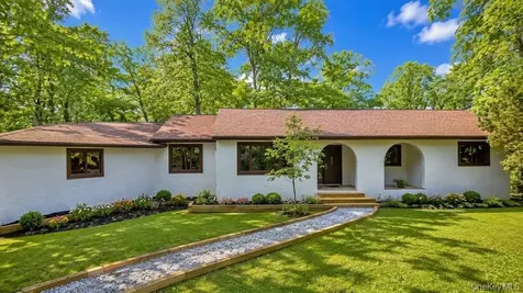 18 Hillside View Road Mahopac NY 10541
