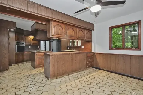 18 Hillside View Road Mahopac NY 10541