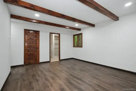 18 Hillside View Road Mahopac NY 10541