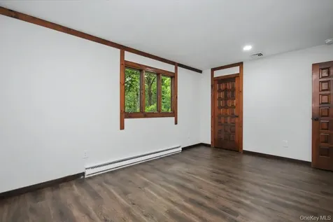 18 Hillside View Road Mahopac NY 10541