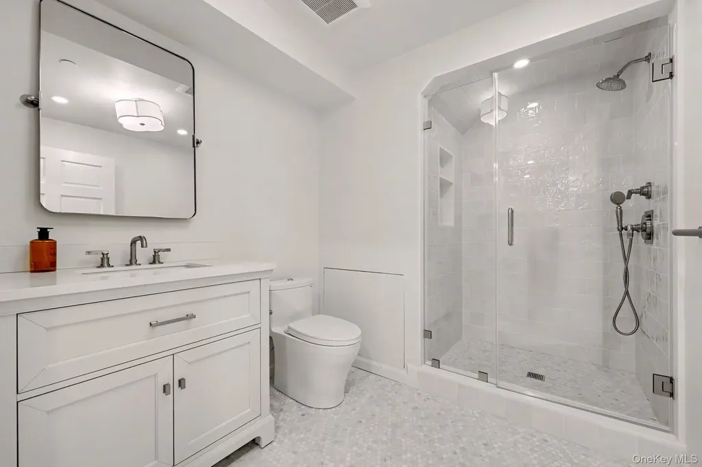 32 Valimar Boulevard White Plains NY 10603